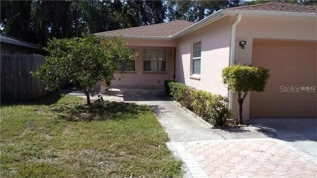 Photo - 4678 70th St N