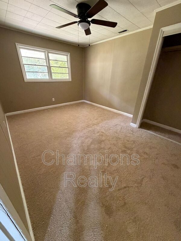 Photo - 1502 Baker St