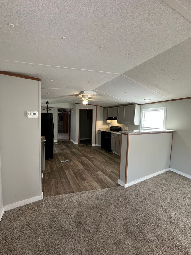 Photo - 359 Half Moon Rd