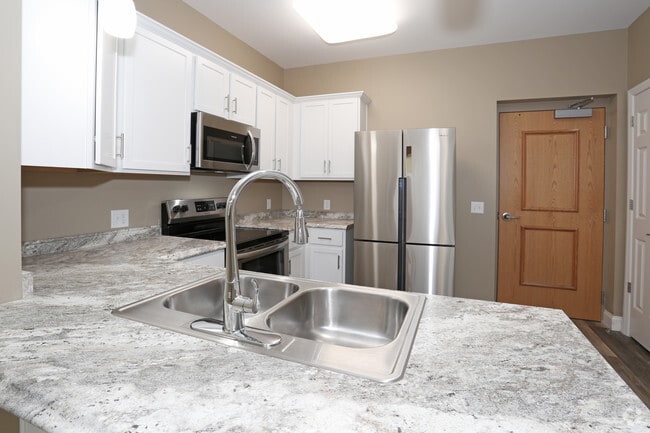Laurel Point Apartments - Laurel Point Apartments