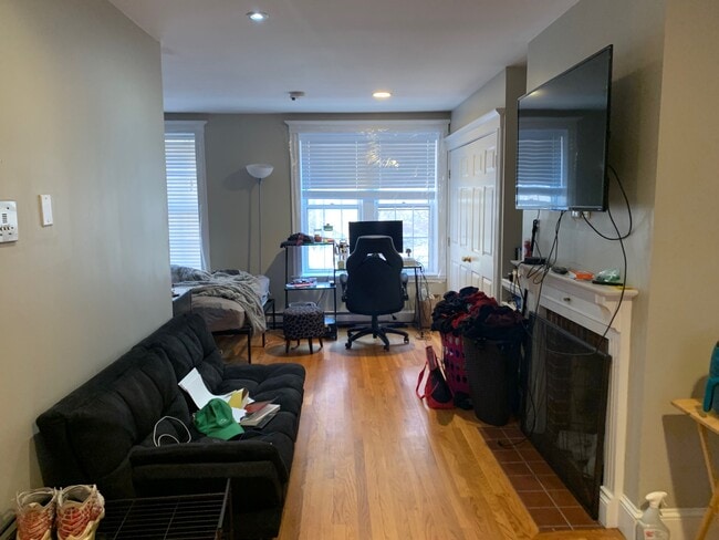 Photo - 16 Cedar Lane Way Unit 3