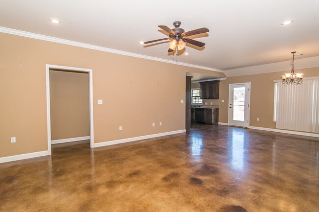 Photo - 3 Bed 2 Bath