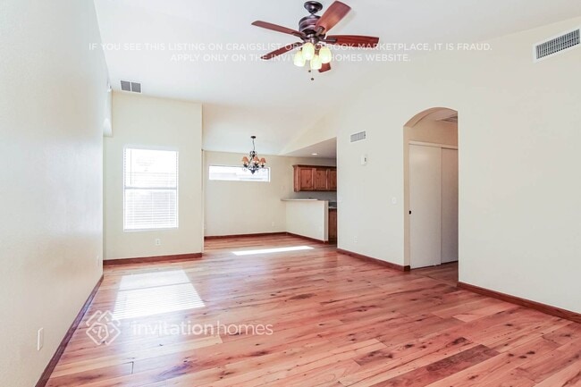 Photo - 18285 N 87th Dr