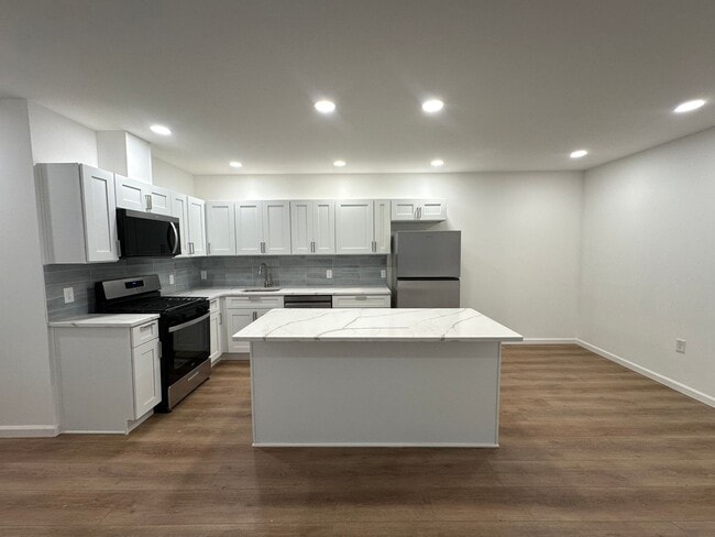 Photo - 27 Joyce Kilmer Ave Unidad 1