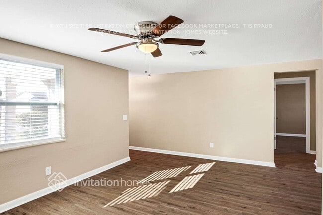 Photo - 6231 Seabreeze Dr