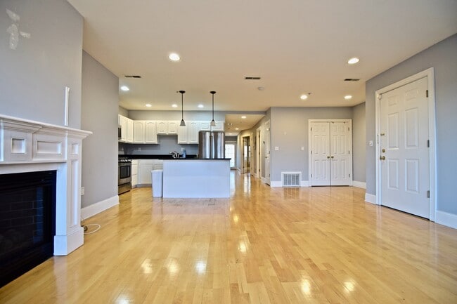 Photo - 1306 Columbia Rd Unidad 2C