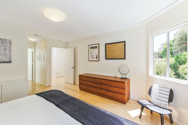 Photo - 75 Hancock St Unit 03