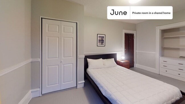 Photo - Room in Shared 4 bed/2 bath home Unit D