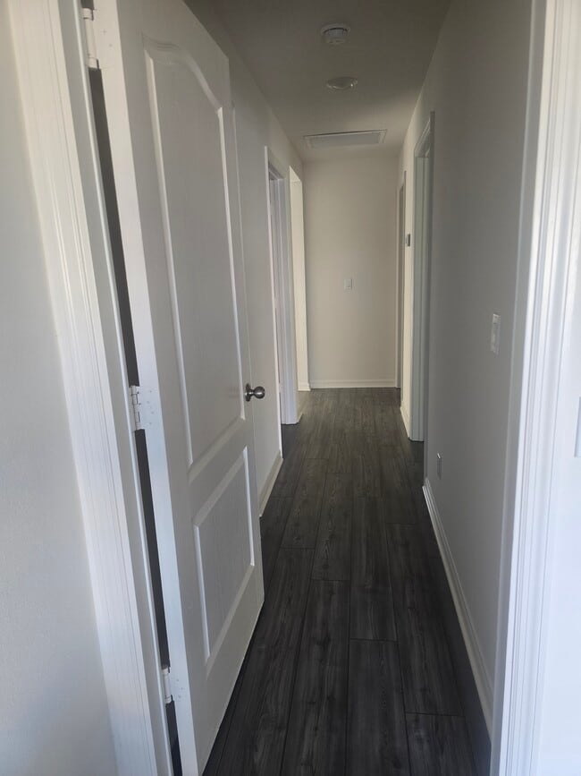 Photo - 1506 Merriment Way