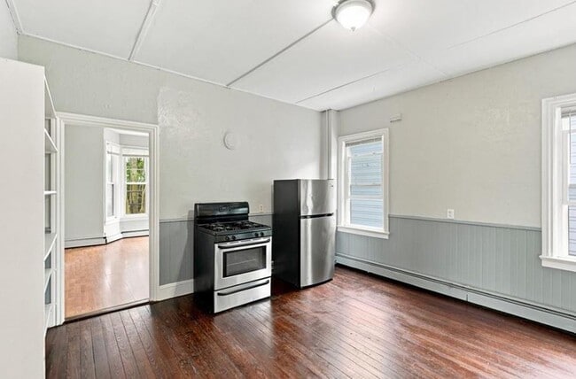 54 Candace St Unit 2
