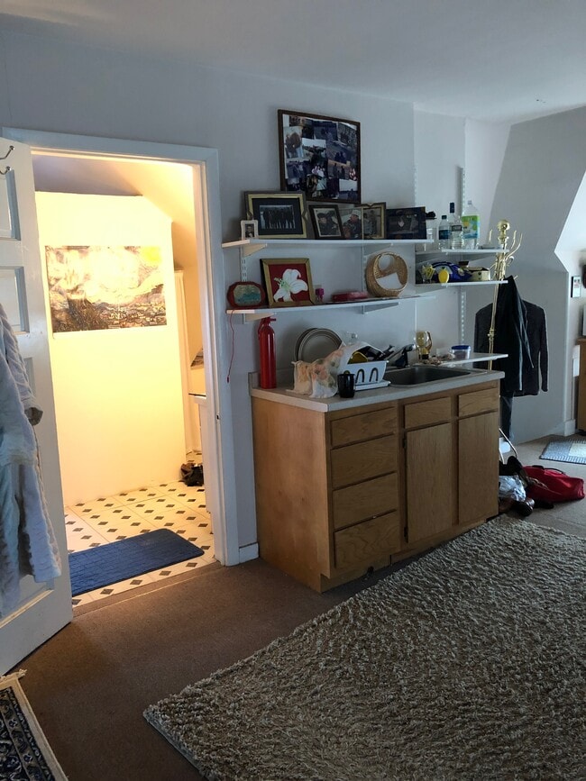 Photo - 832 Quincy Ave Unit Apartment