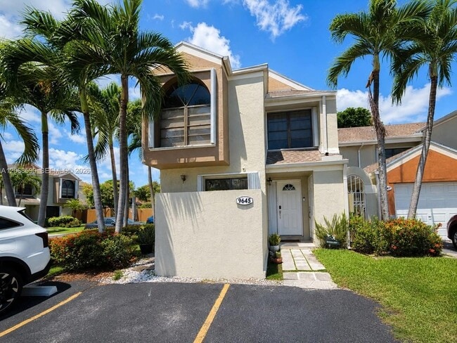 Building Photo - 9645 SW 152nd Ave