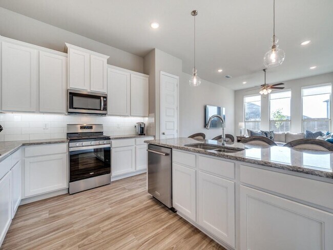 Photo - 1913 Renwick Dr