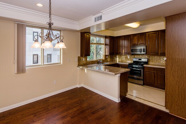 Photo - Thayer Unidad B