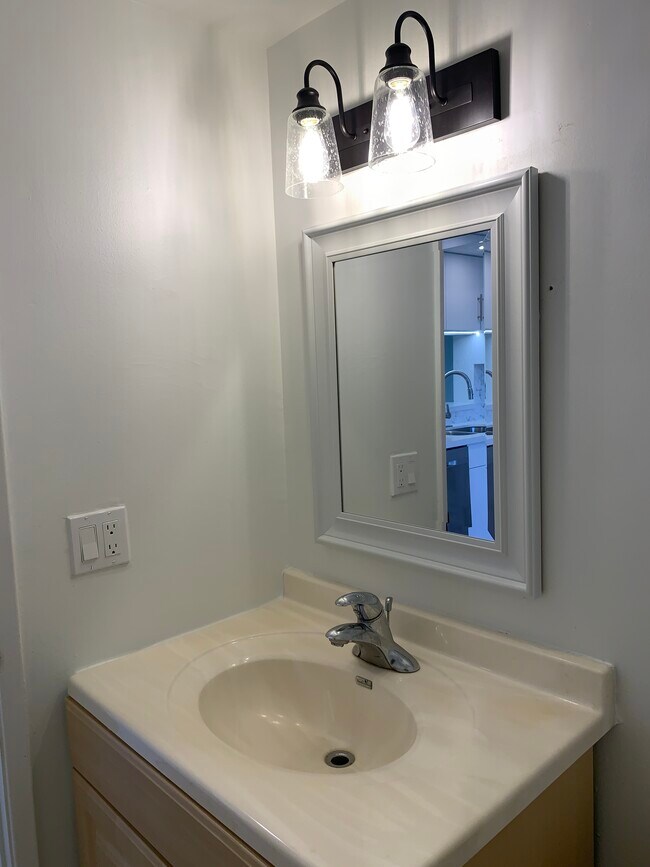 Photo - 281 W Park Dr