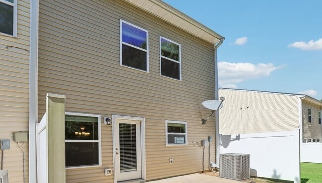 Photo - 3324 Estes Dr