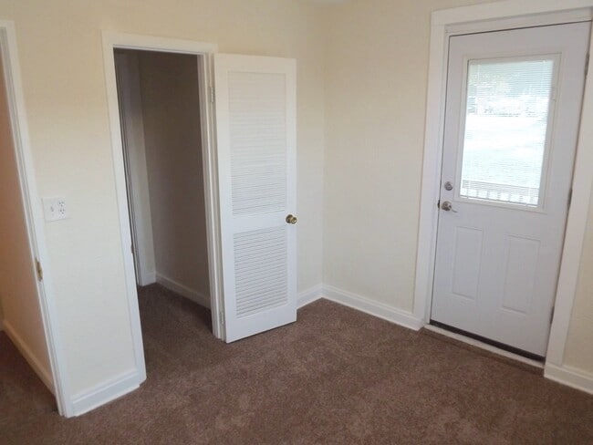 Photo - 115 N Park St Unit 1