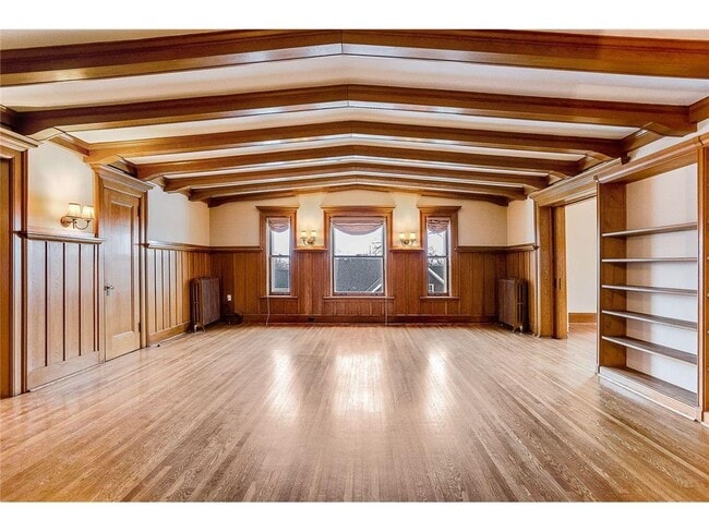 Photo - 808 Summit Ave