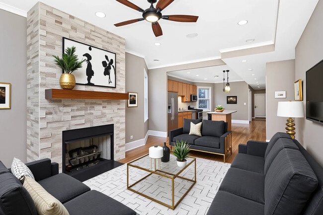 Building Photo - 4918 S St Lawrence Ave Unit 3