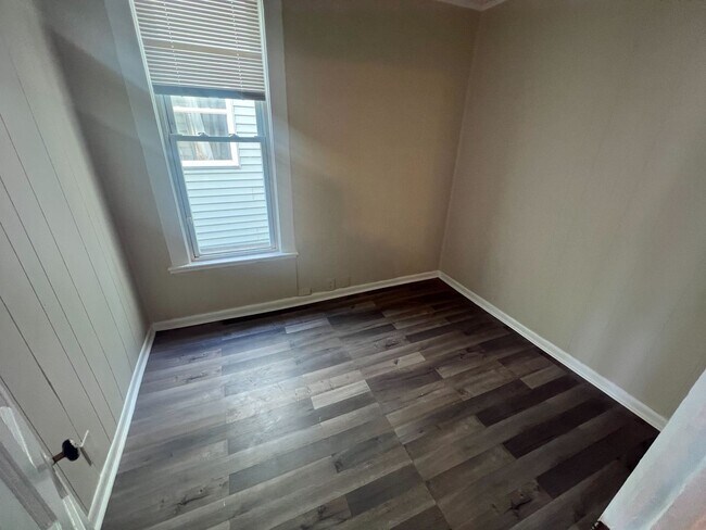 157 6th Ave Unit 2