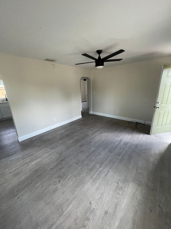 Photo - 811 Lotus Path