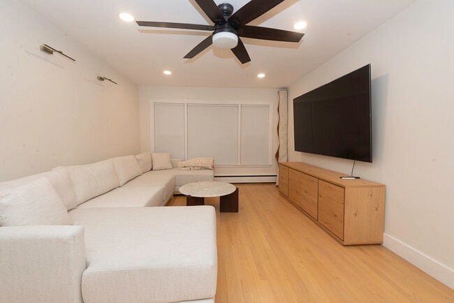 Photo - 4030 N Mozart St Unit 2N