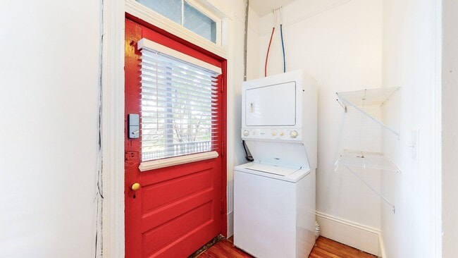 Photo - 123 W 41st St Unit 123 W 41st  B
