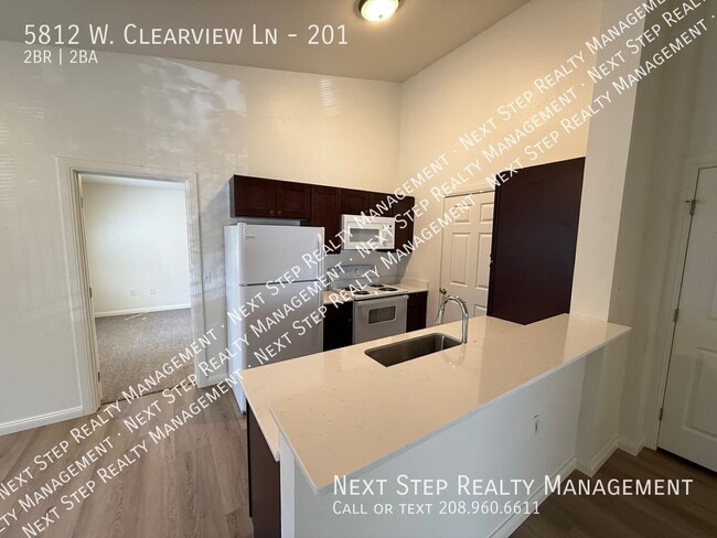 5812 W Clearview Ln Unit 201