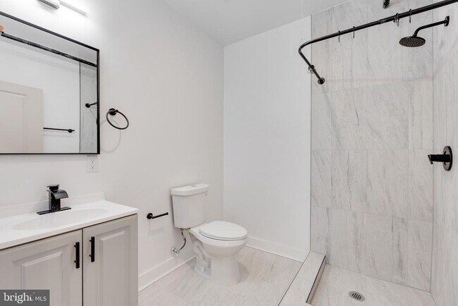 Photo - 2234 N Franklin St