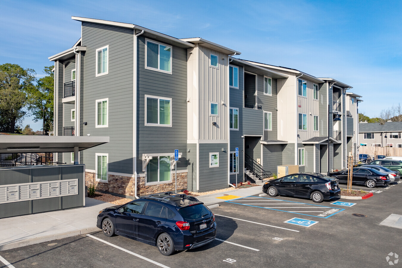 Primary - Woodmark Apartments