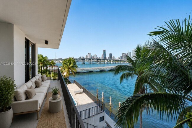 Photo - 801 N Venetian Dr Unit 308