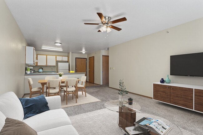 Photo - Gateway Plaza Apartments