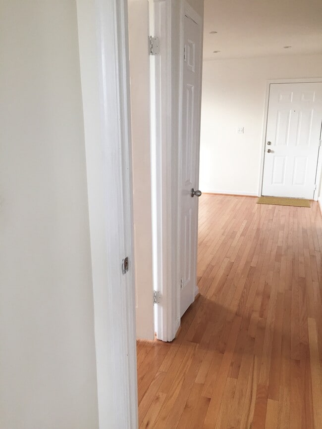 Photo - 730 11th St NE Unidad 403