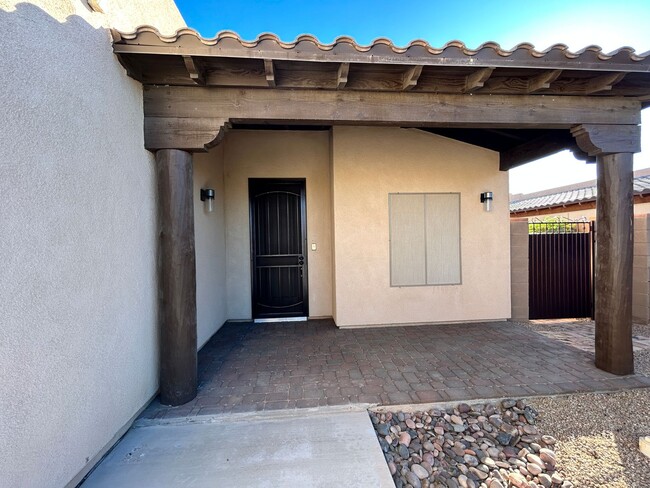 Photo - Beautiful Southwestern-Style Home in El Rancho Encantado