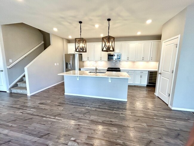 Photo - Better Than New! Stunning 4-year old Home Corner End-Unit with High-End Finishes