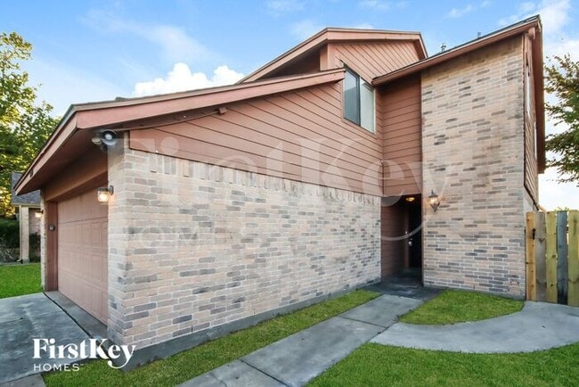 Photo - 17809 Crestline Rd
