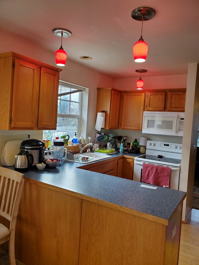 Photo - 2908 St Paul St