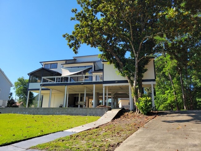 Photo - Riverfront Living with Private Boat Launch