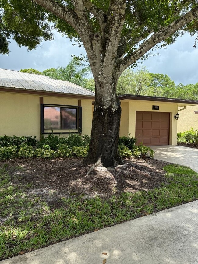 Meadowood gated community - Meadowood gated community House