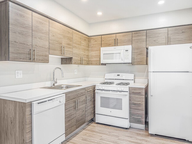 Building Photo - Forest Station Apartments