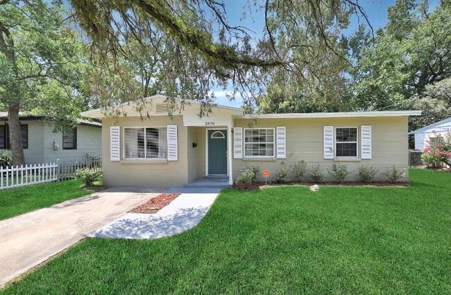 Photo - 2870 Ernest St