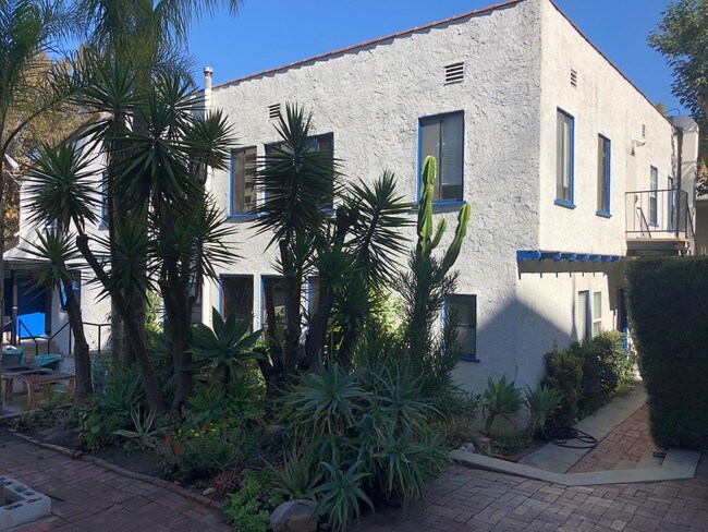 547 Gayley Avenue
