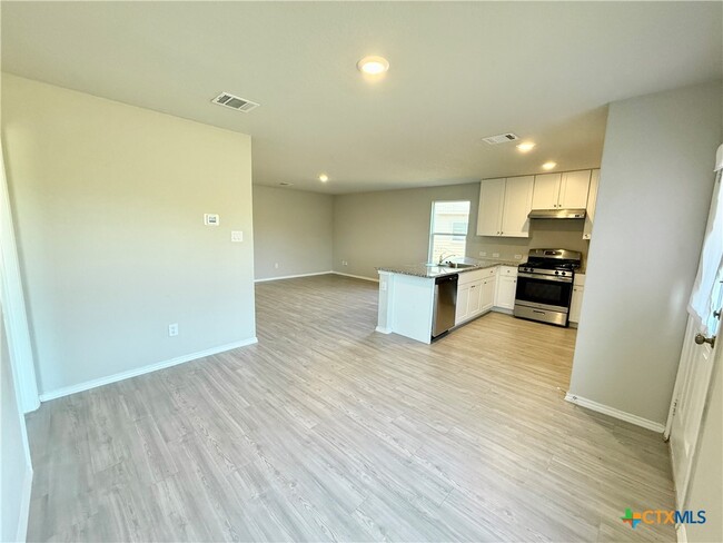 570 Blue Stem Rd