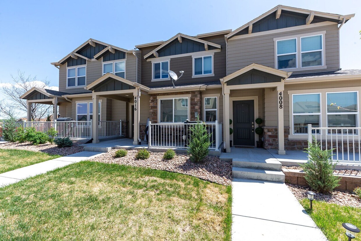 Townhouse Unit for Rent - Townhouse Unit for Rent
