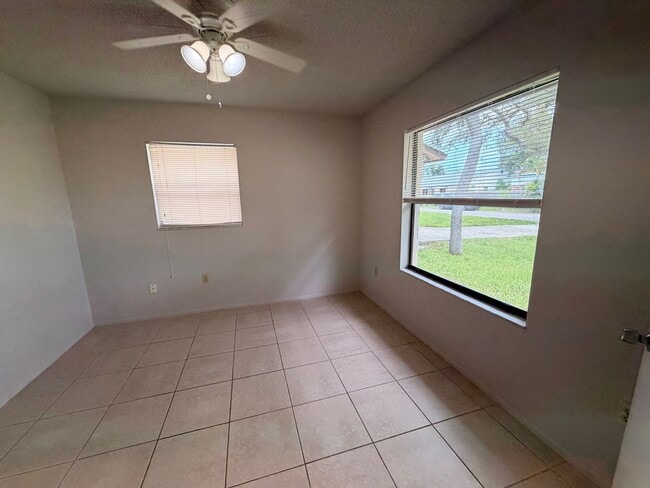 Photo - 1832 Rita St