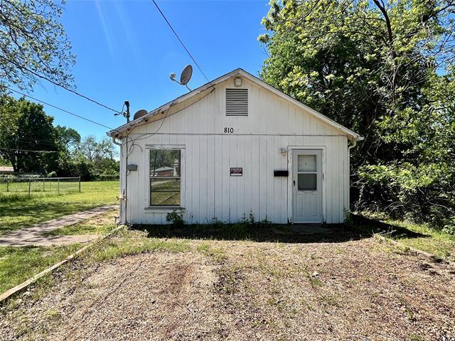 Building Photo - 810 Magnolia St