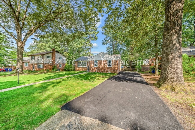 Photo - 2119 Woodmont Dr
