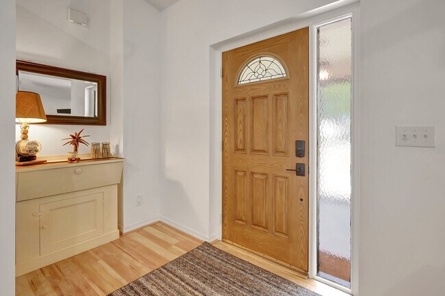 Photo - 98 Chardon Pl Unit FL1-ID1073520P