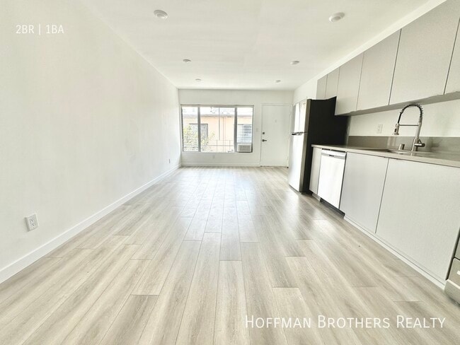 Photo - 318 S Mariposa Ave Unidad 11