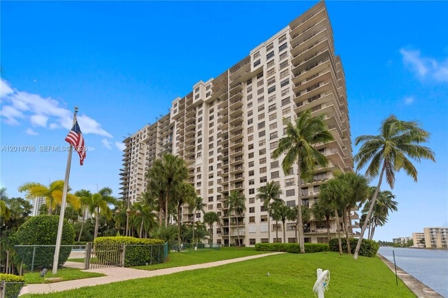 Photo - 18151 NE 31st Ct Unit 305